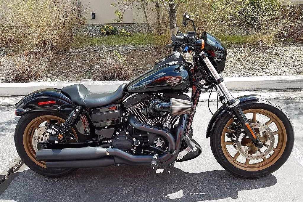 Pre-Owned 2016 Harley-Davidson Dyna FXDLS FXDLS